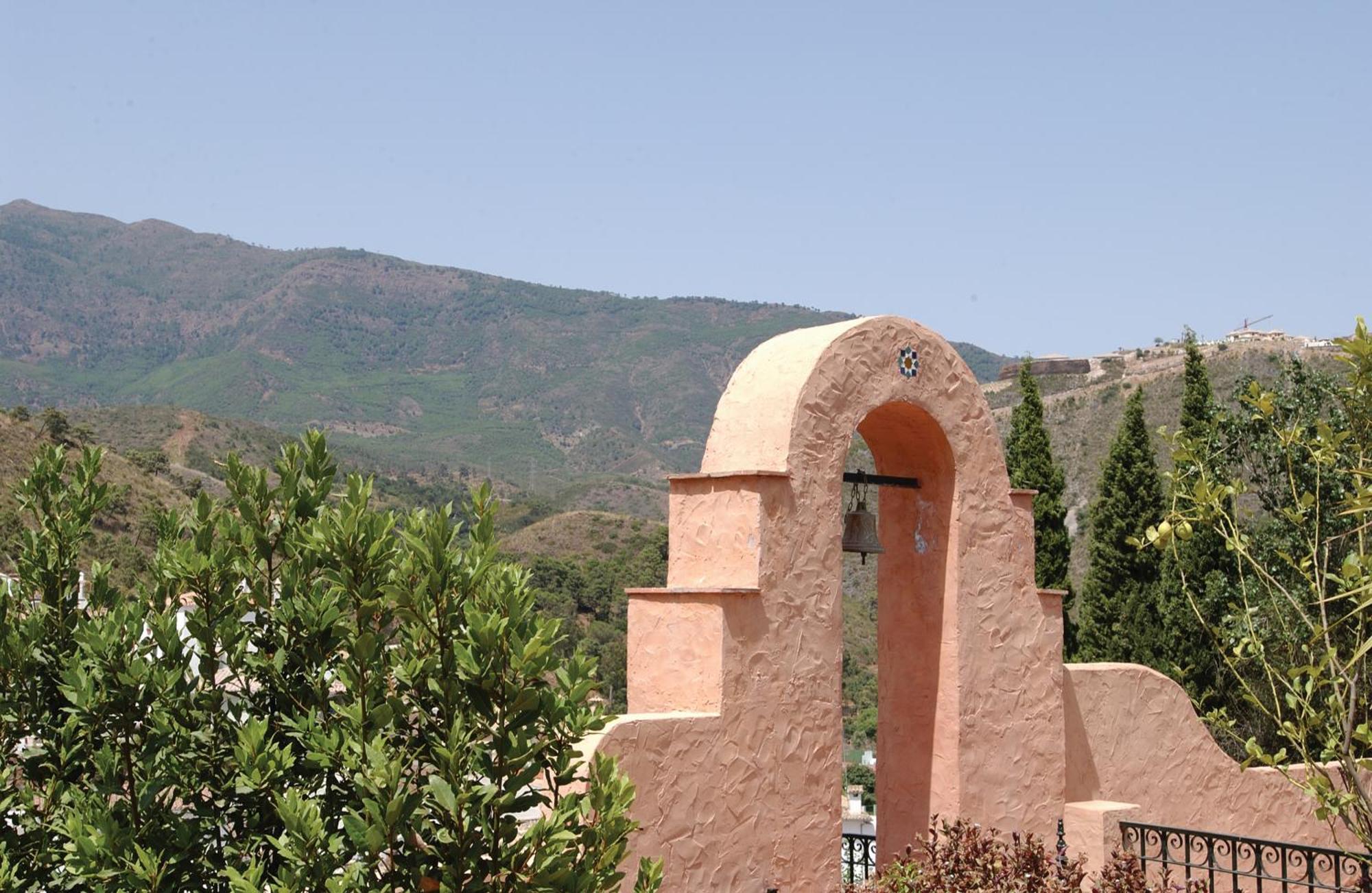 Hotel Amanhavis Benahavis Exterior photo